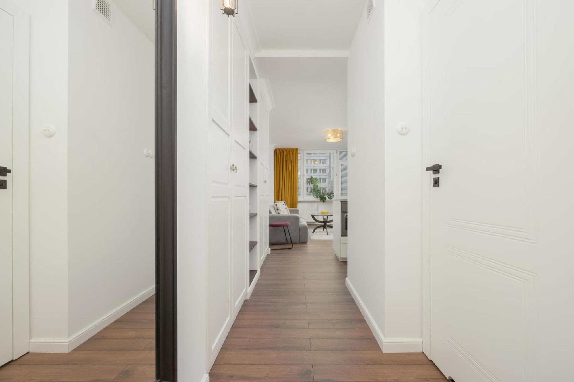 Marszalkowska Stylish Apartment With Balcony Warsaw Center By Noclegi Renters Luaran gambar